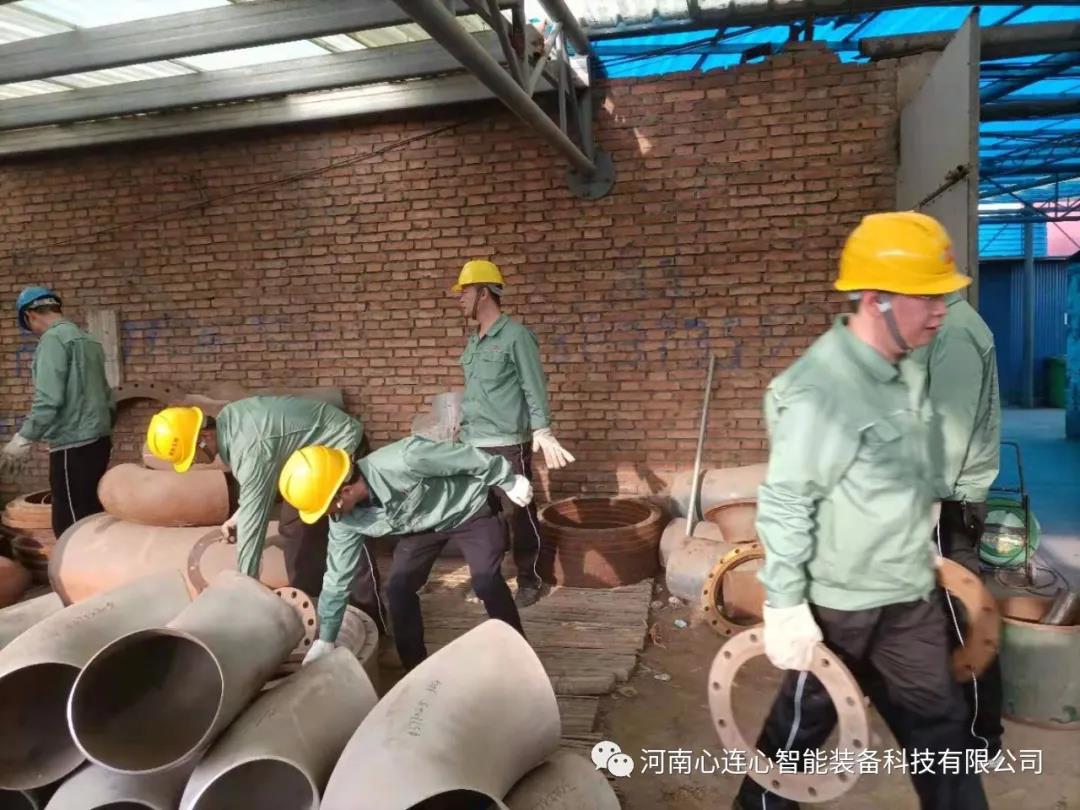 心連心智能裝備黨支部開展到“生產(chǎn)中去！”活動(dòng)